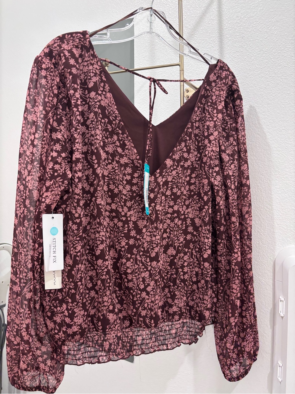 Nine Brittan Women's Mauve Floral V-Neck Long Sleeve Blouse